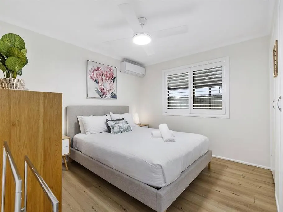 Buddina Deluxe 3 Bedroom Family Getaway House